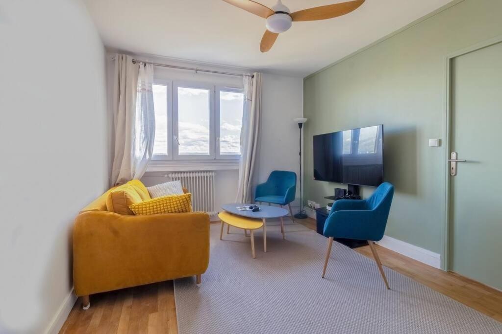 Renovated 2-Bed Apartment 2 Min From Lyon Oullins Esterno foto