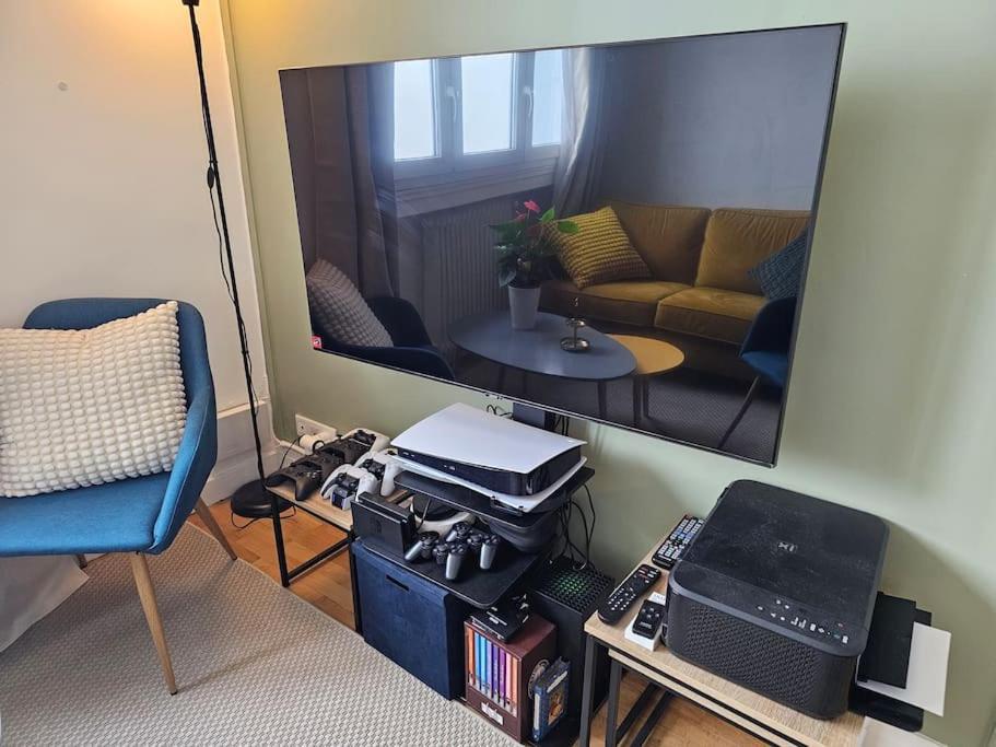 Renovated 2-Bed Apartment 2 Min From Lyon Oullins Esterno foto