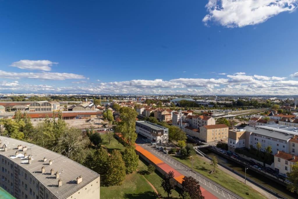 Renovated 2-Bed Apartment 2 Min From Lyon Oullins Esterno foto